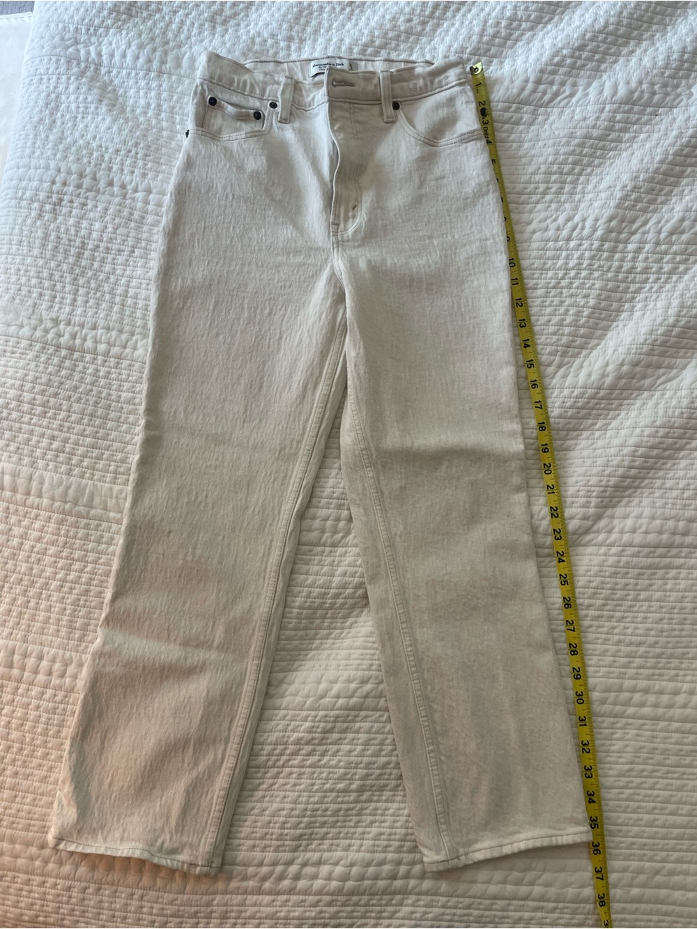 Abercrombie & Fitch Women's 90s Jeans — Off-White